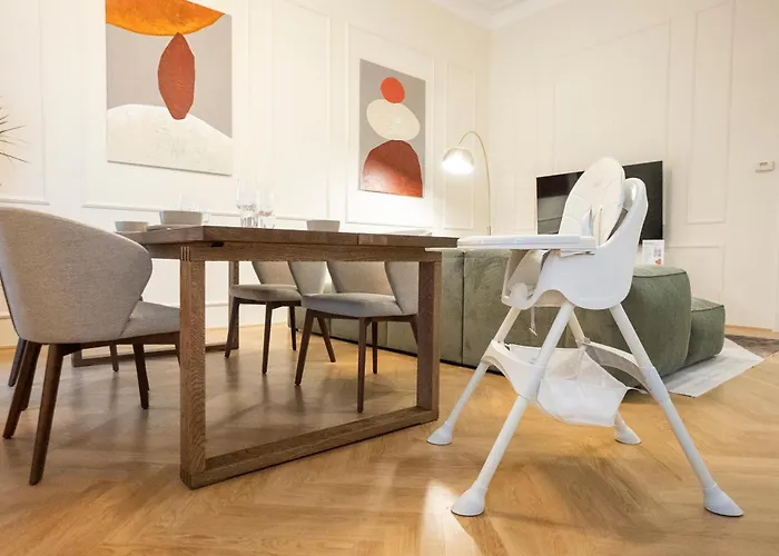 Elegant 2br Near Parliament, Self 24h Check-in Apartmán Vídeň