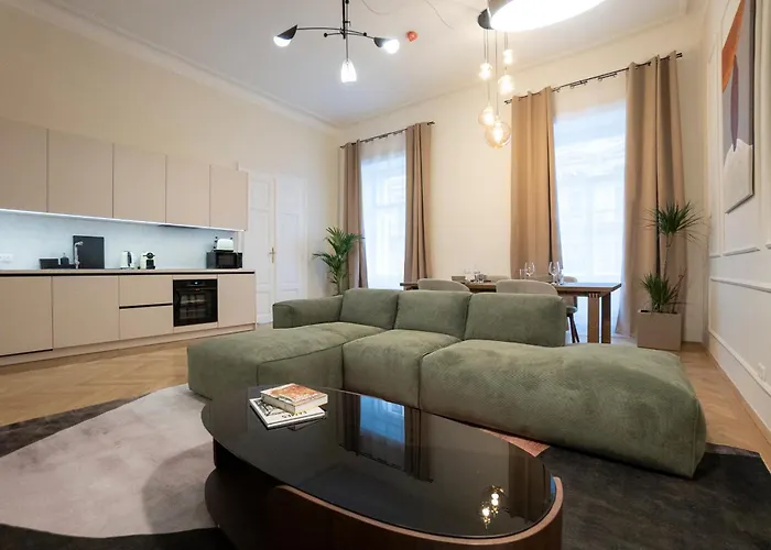 Elegant 2br Near Parliament, Self 24h Check-in *