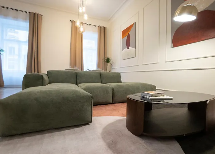 Elegant 2br Near Parliament, Self 24h Check-in * Vídeň